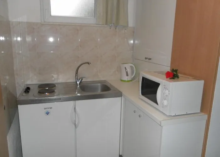 With Wifi - 15196 شقة